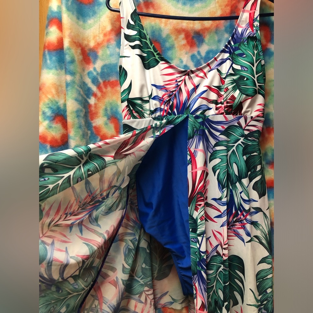 🩱Bathing Suit🩱 - Picture 2 of 3